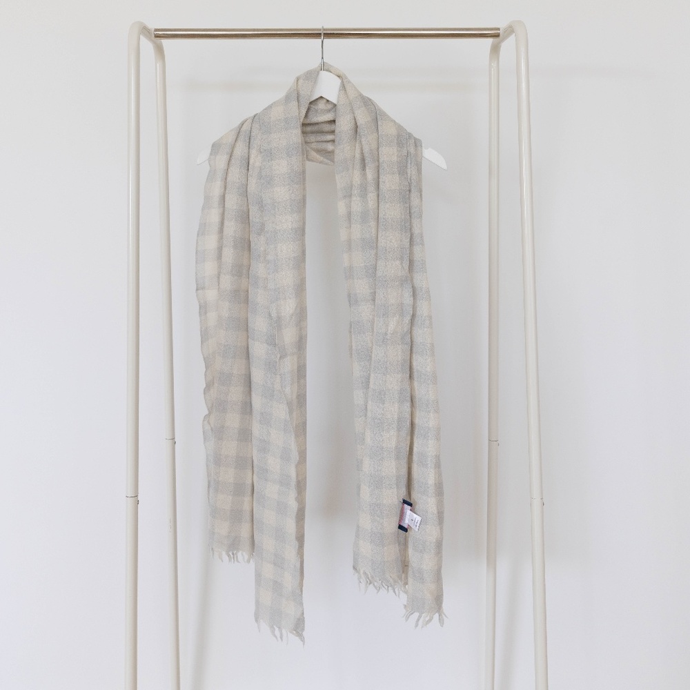Vineyard Vines Gray and Ivory Checkered Scarf